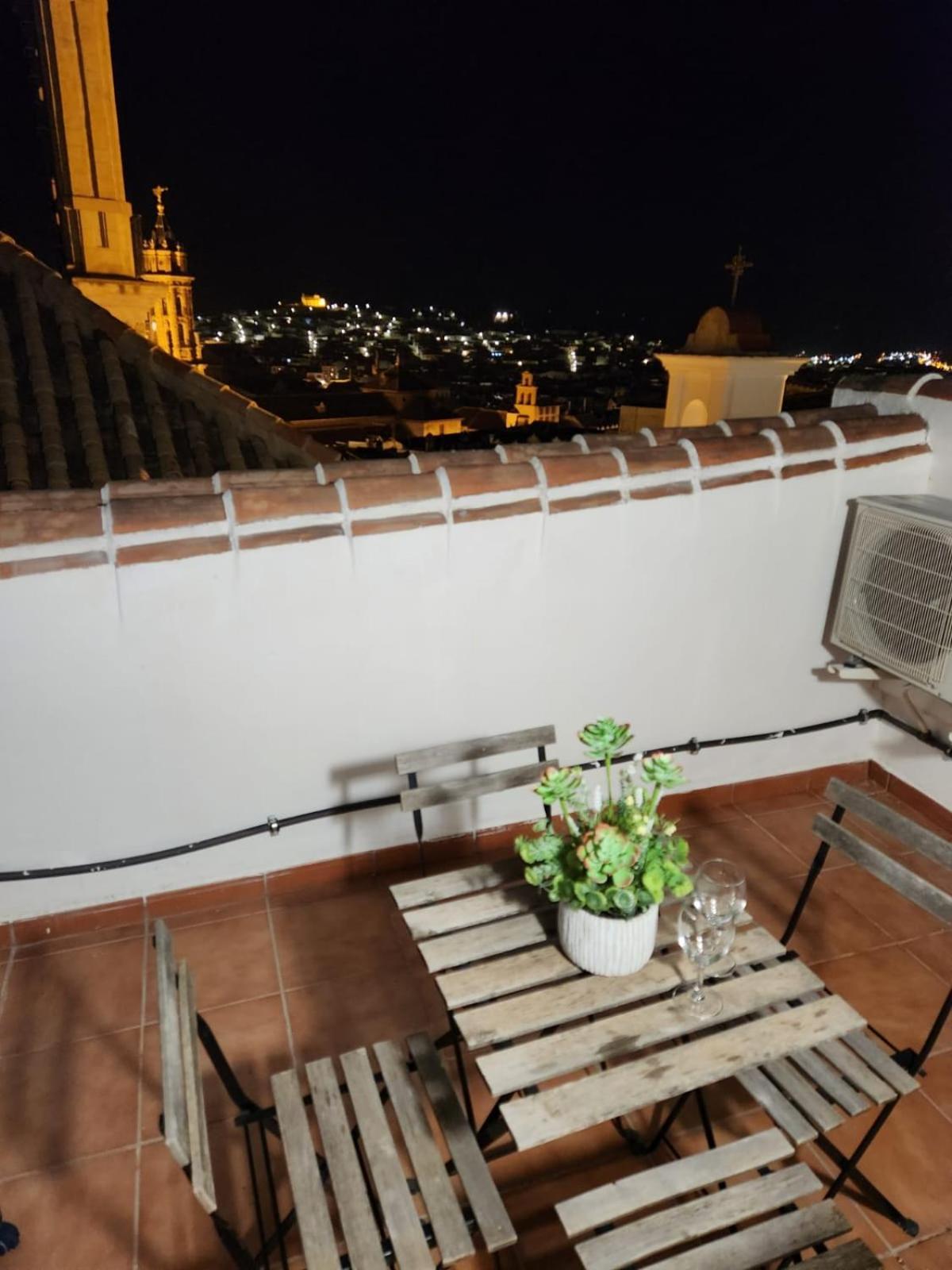 Casa Puerta De La Alcazaba Antequera Vila Exterior foto